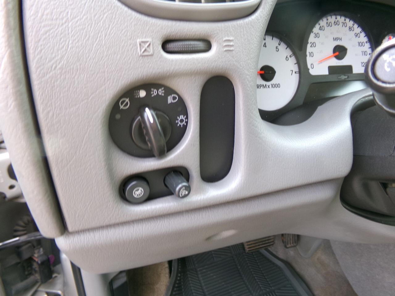 Chevrolet TrailBlazer 4dr 4WD LS 2005
