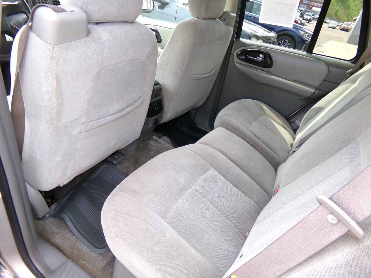 Chevrolet TrailBlazer 4dr 4WD LS 2005