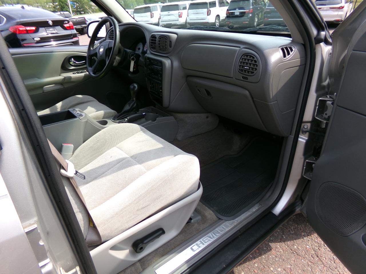 Chevrolet TrailBlazer 4dr 4WD LS 2005