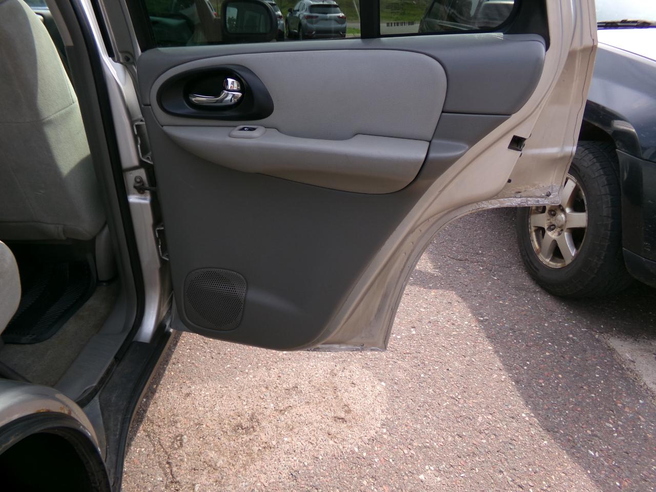 Chevrolet TrailBlazer 4dr 4WD LS 2005