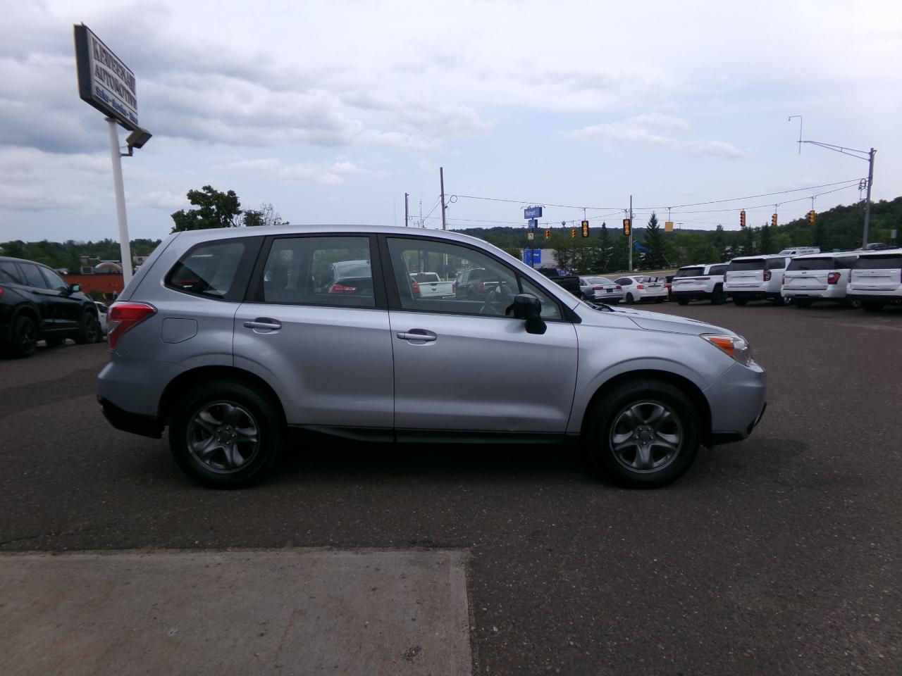 Subaru Forester 4dr Man 2.5i PZEV 2014