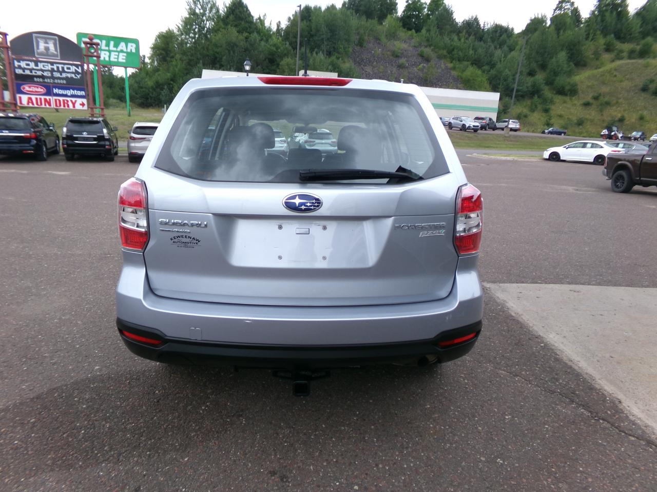Subaru Forester 4dr Man 2.5i PZEV 2014