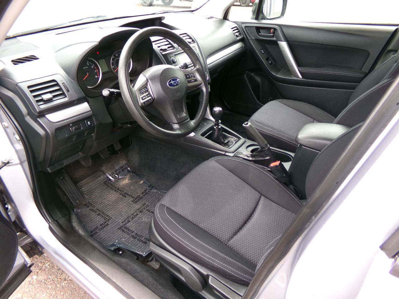 Subaru Forester 4dr Man 2.5i PZEV 2014