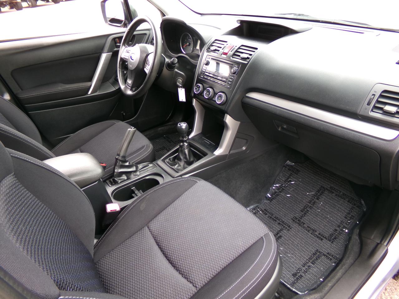 Subaru Forester 4dr Man 2.5i PZEV 2014