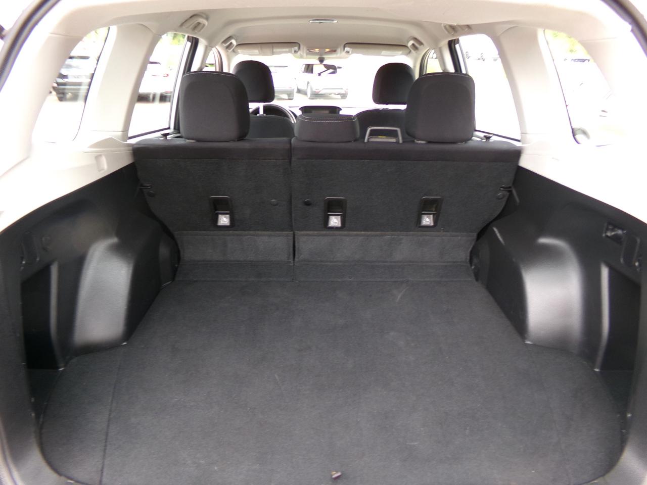 Subaru Forester 4dr Man 2.5i PZEV 2014