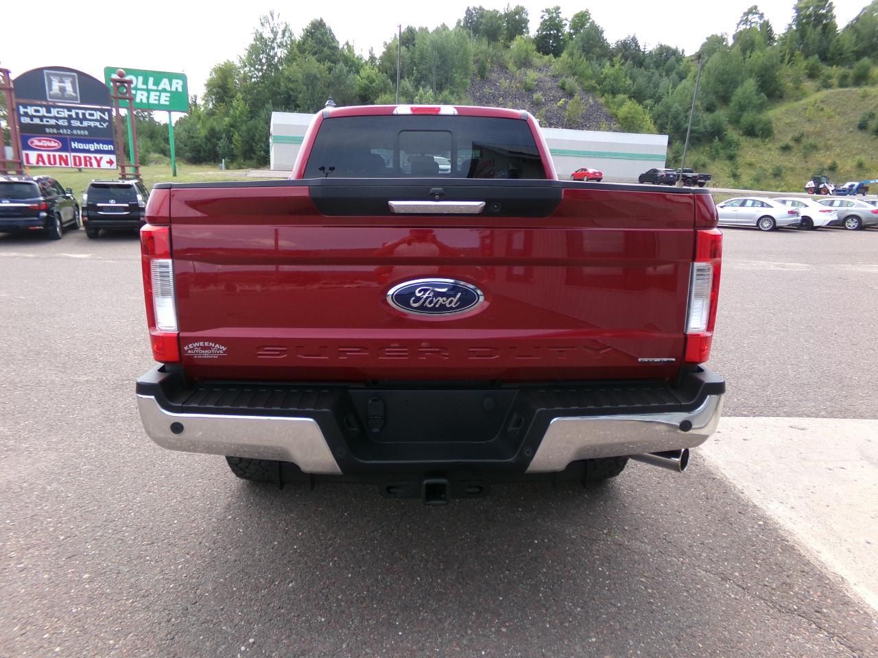 Ford Super Duty F-250 SRW Lariat 4WD Crew Cab 6.75' Box 2017