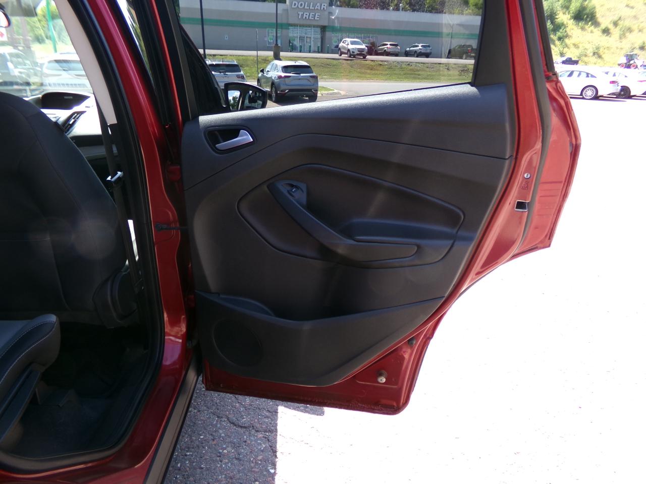 Ford Escape 4WD 4dr SE 2016