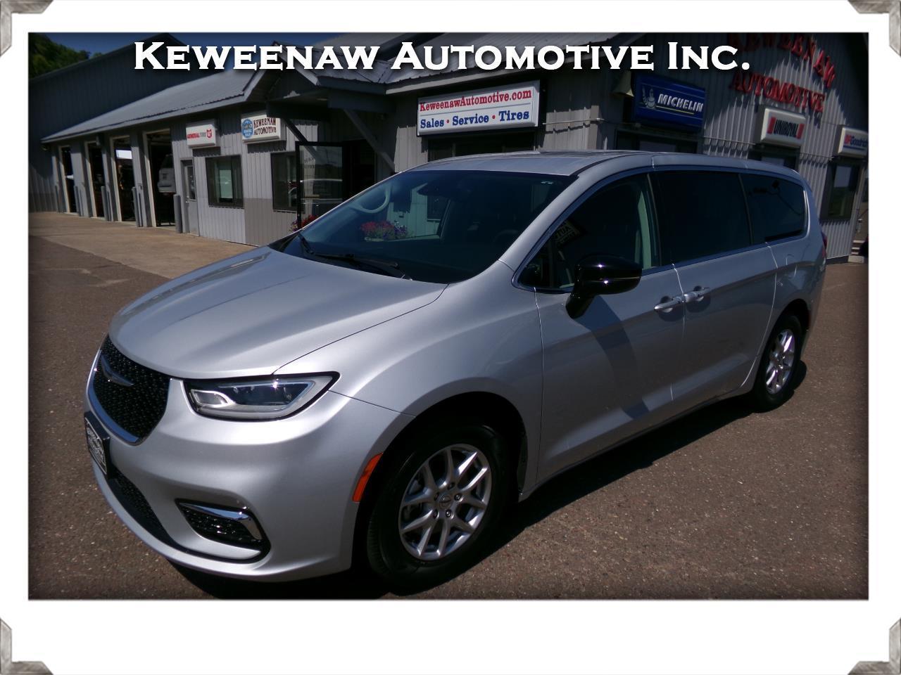 Chrysler Pacifica Touring L FWD 2024