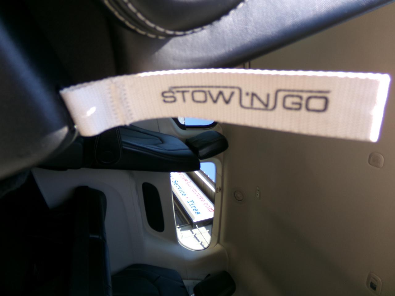 Chrysler Pacifica Touring L FWD 2024