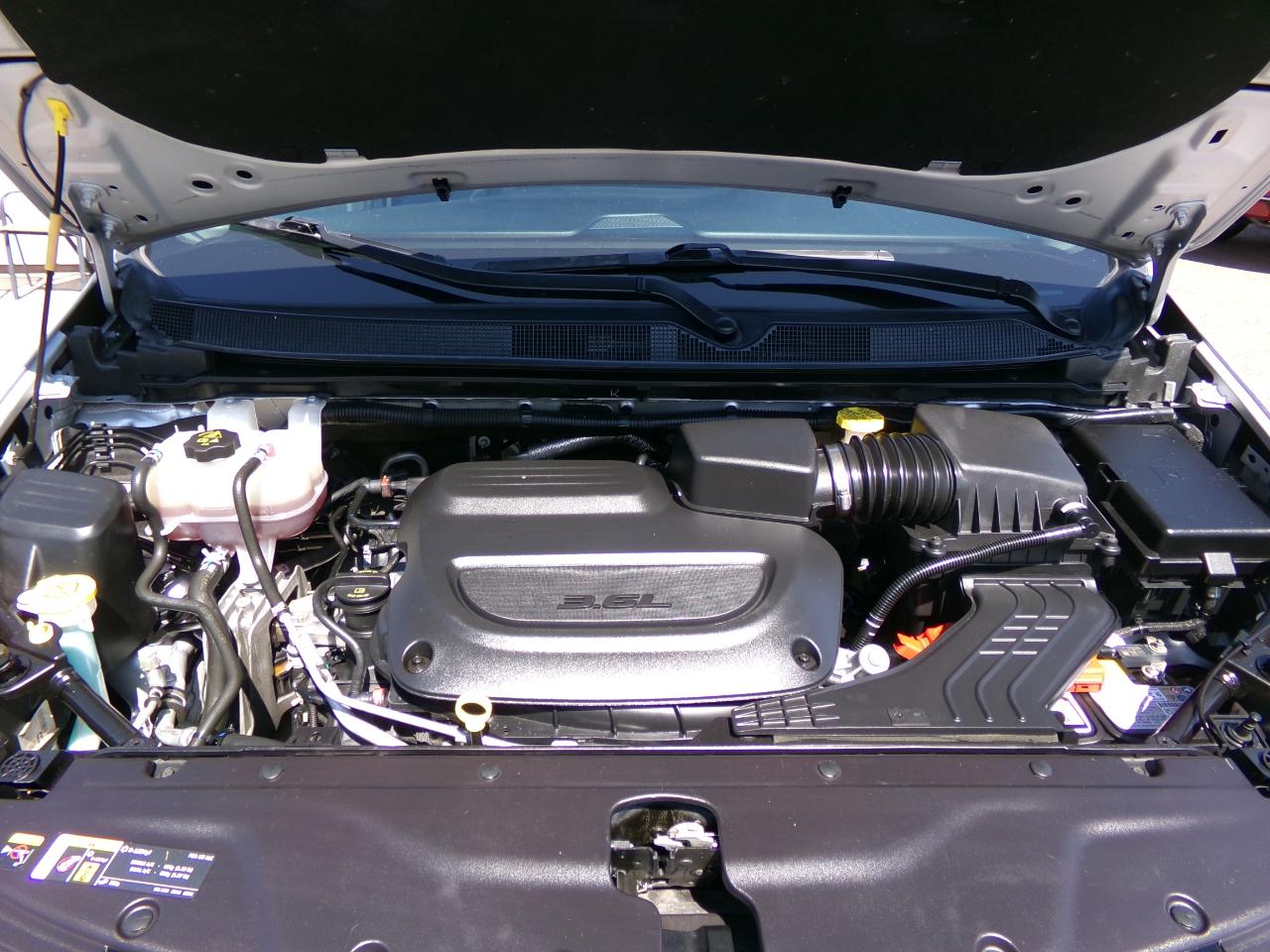 Chrysler Pacifica Touring L FWD 2024
