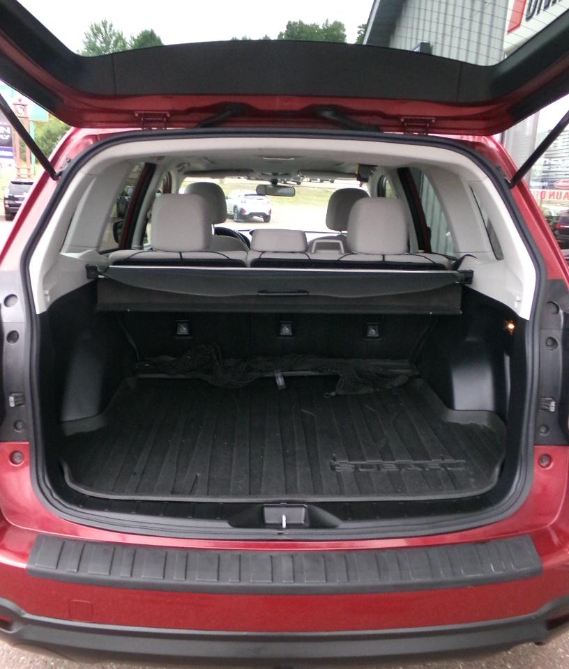 Subaru Forester 4dr CVT 2.5i Premium PZEV 2016