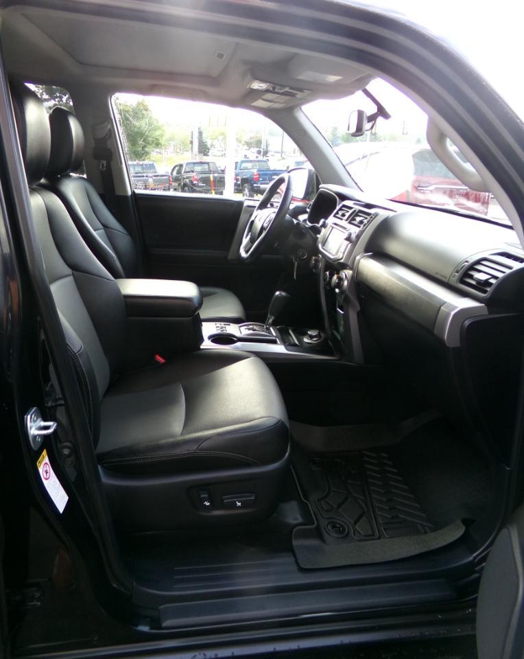 Toyota 4Runner 4WD 4dr V6 SR5 Premium (Natl) 2016