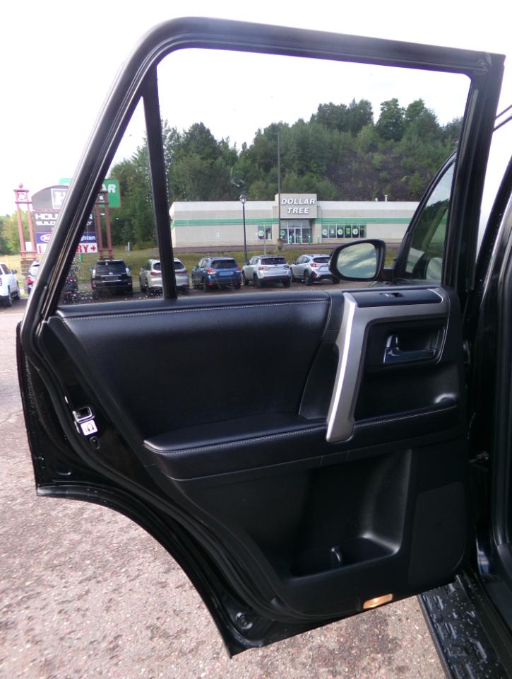 Toyota 4Runner 4WD 4dr V6 SR5 Premium (Natl) 2016