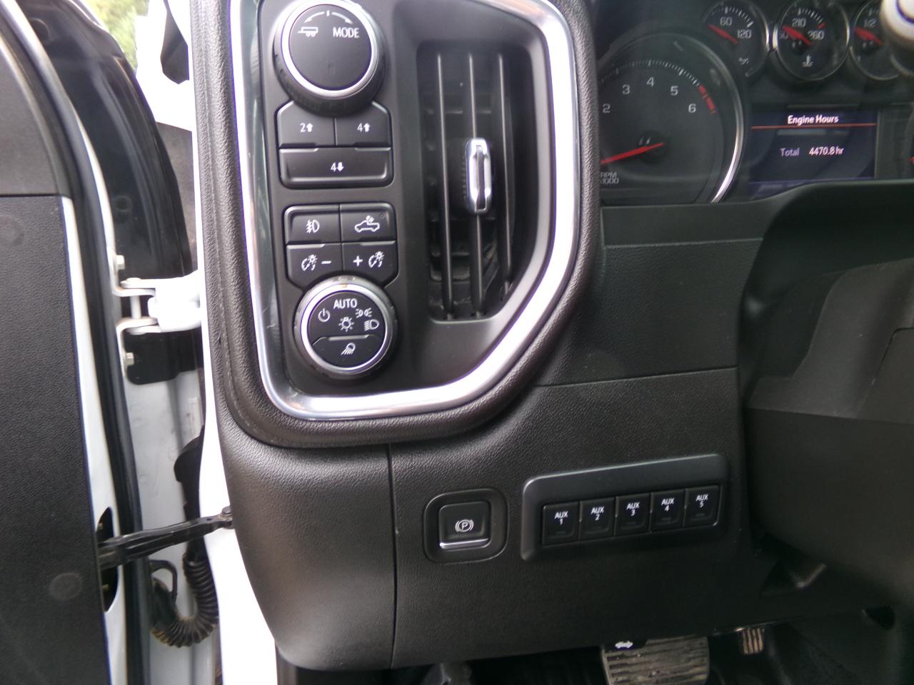 Chevrolet Silverado 2500HD 4WD Crew Cab 159" LT 2022