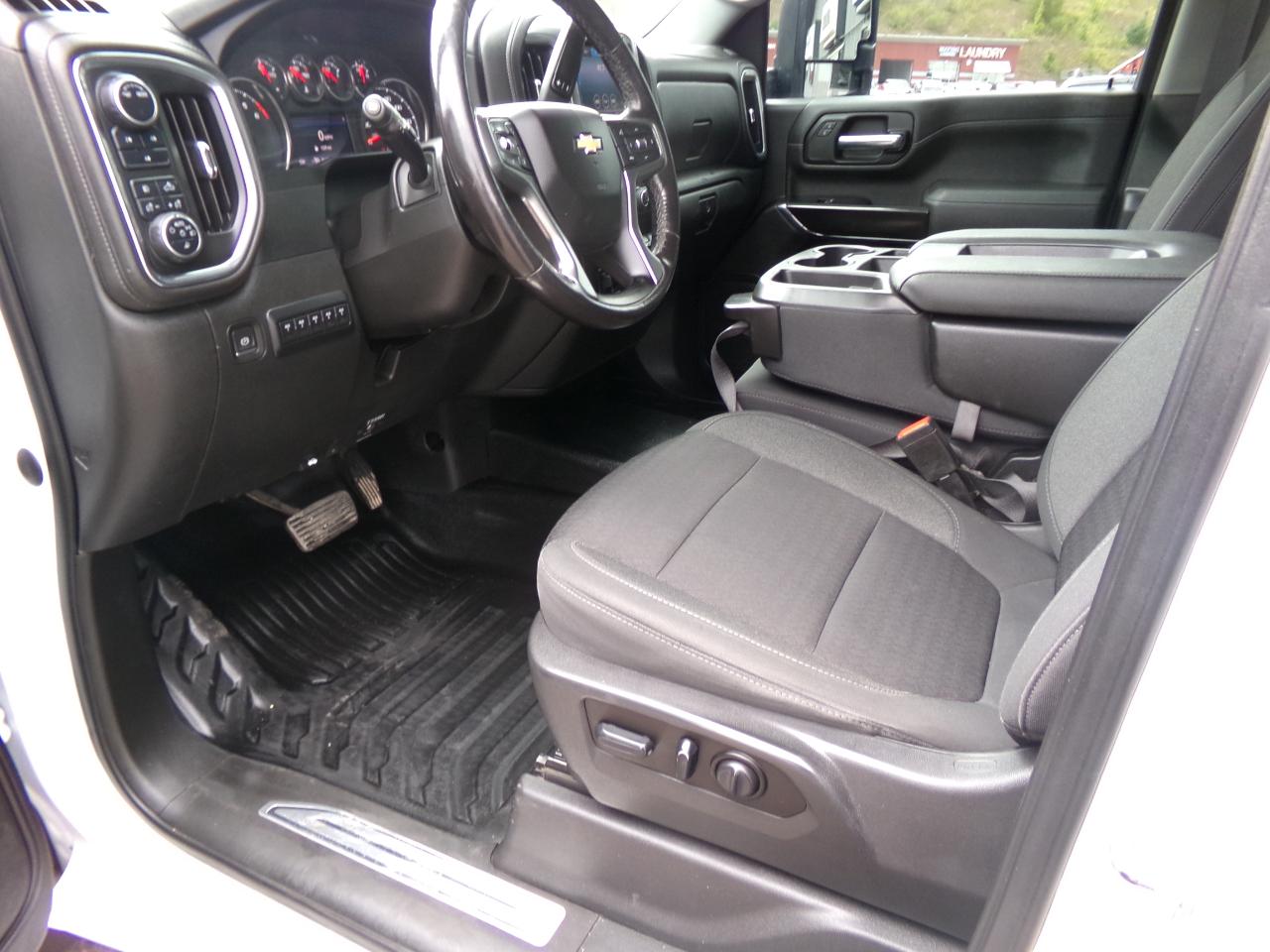 Chevrolet Silverado 2500HD 4WD Crew Cab 159" LT 2022