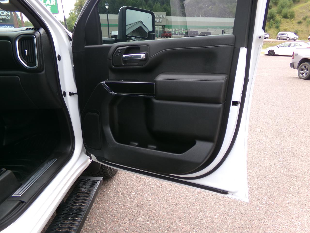 Chevrolet Silverado 2500HD 4WD Crew Cab 159" LT 2022
