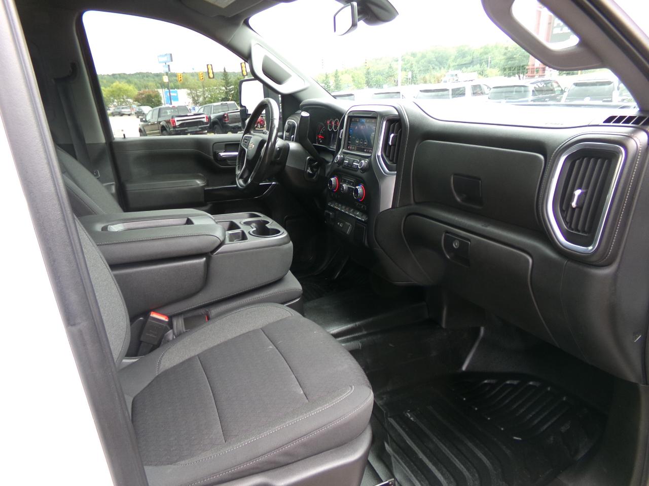 Chevrolet Silverado 2500HD 4WD Crew Cab 159" LT 2022