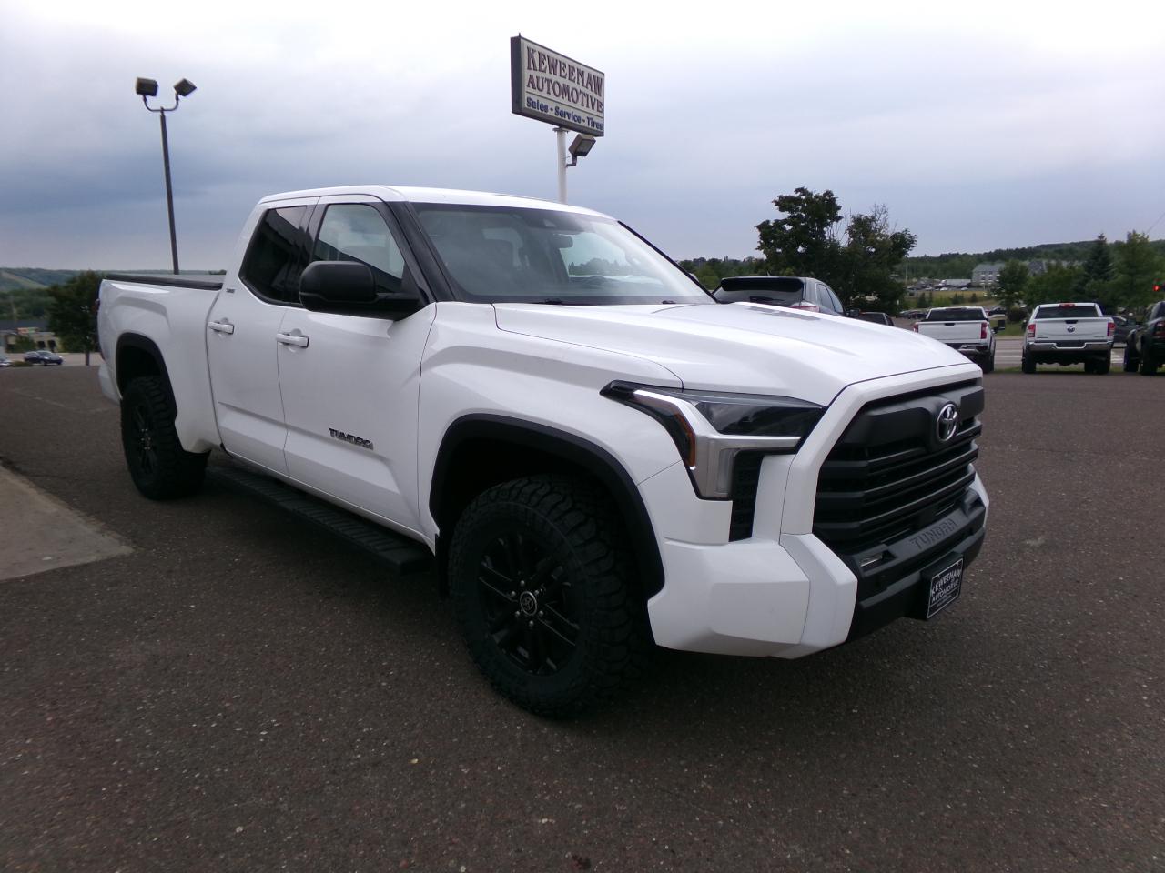 Toyota Tundra 4WD SR5 Double Cab 6.5' Bed (Natl) 2022