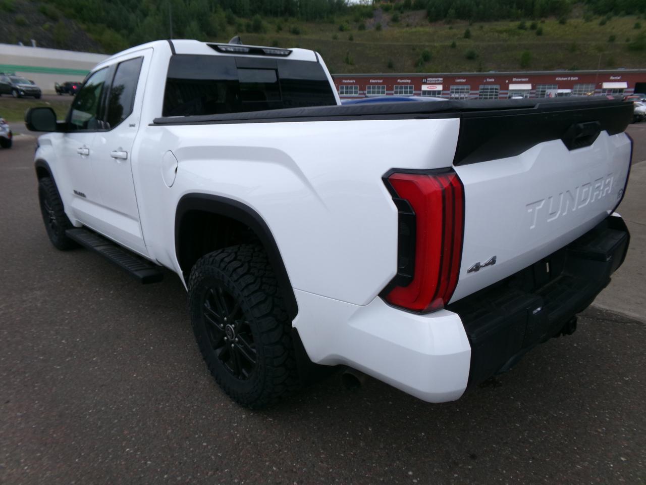 Toyota Tundra 4WD SR5 Double Cab 6.5' Bed (Natl) 2022
