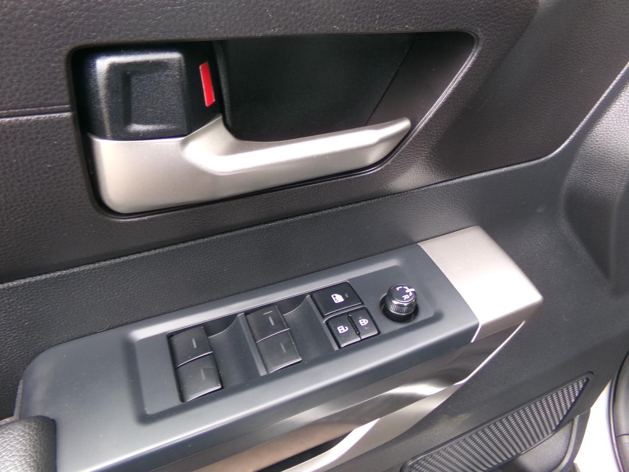 Toyota Tundra 4WD SR5 Double Cab 6.5' Bed (Natl) 2022