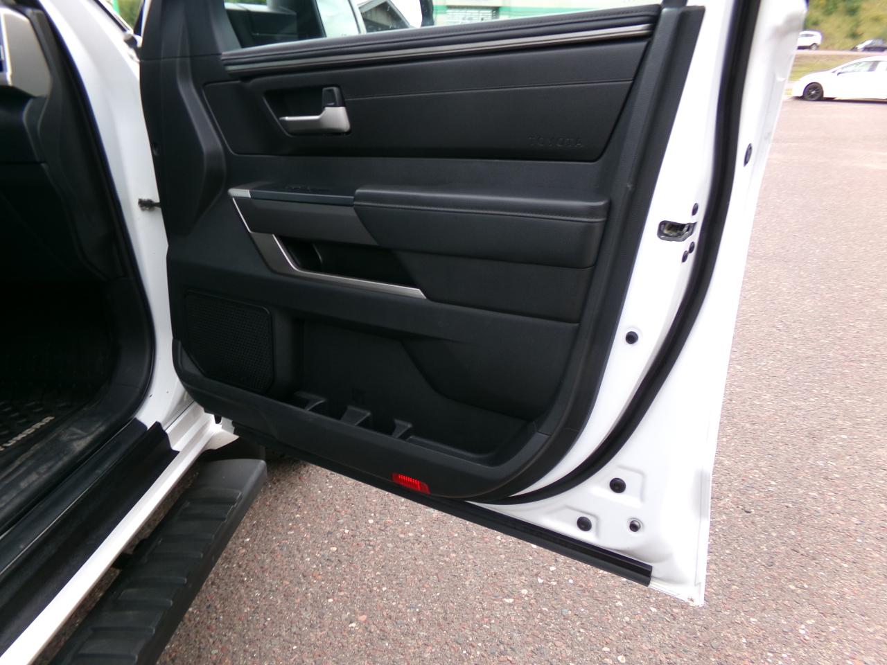 Toyota Tundra 4WD SR5 Double Cab 6.5' Bed (Natl) 2022