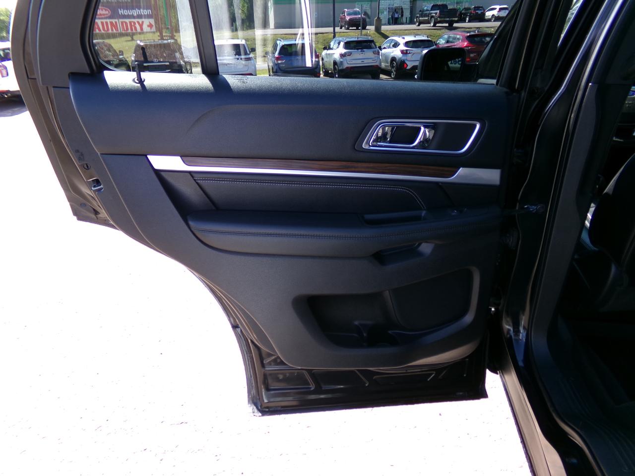 Ford Explorer 4WD 4dr Limited 2016