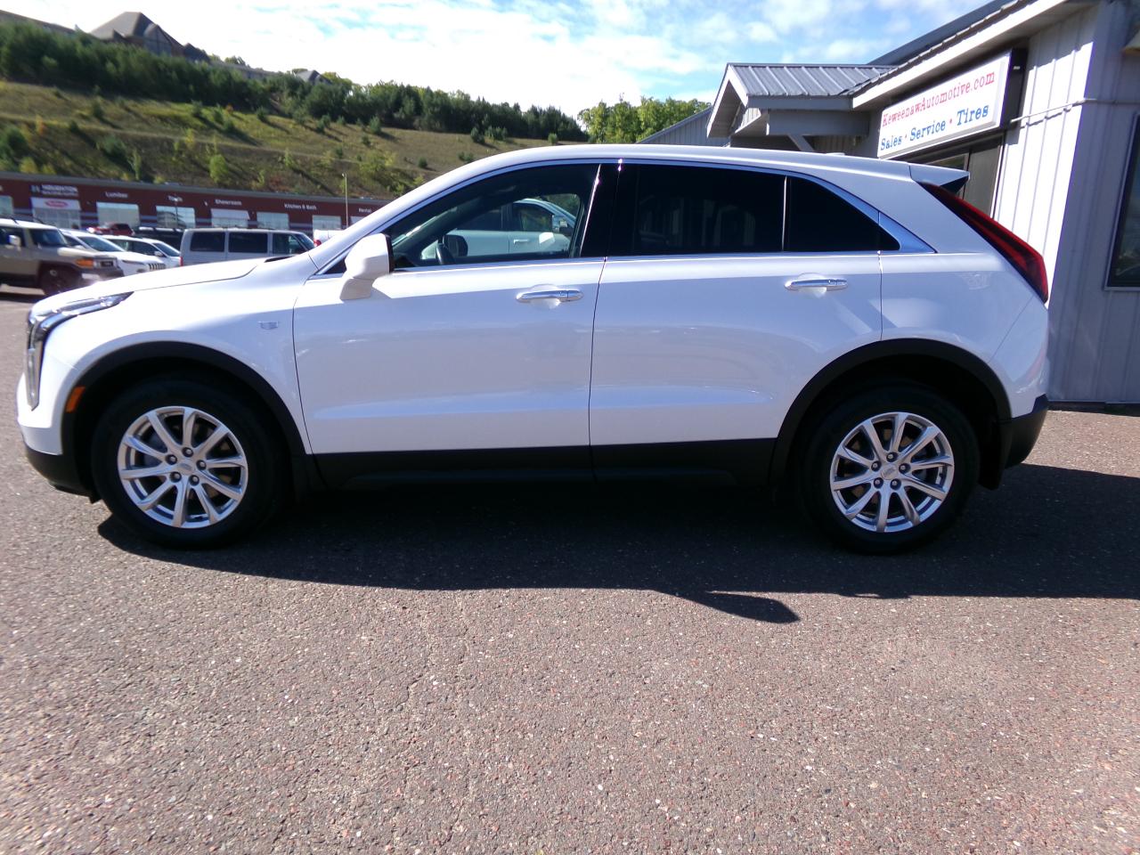 Cadillac XT4 AWD 4dr Luxury 2023
