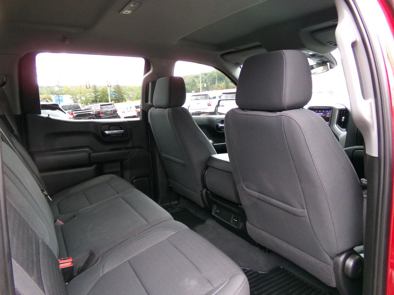 Chevrolet Silverado 1500 LTD 4WD Crew Cab 147" Custom 2022