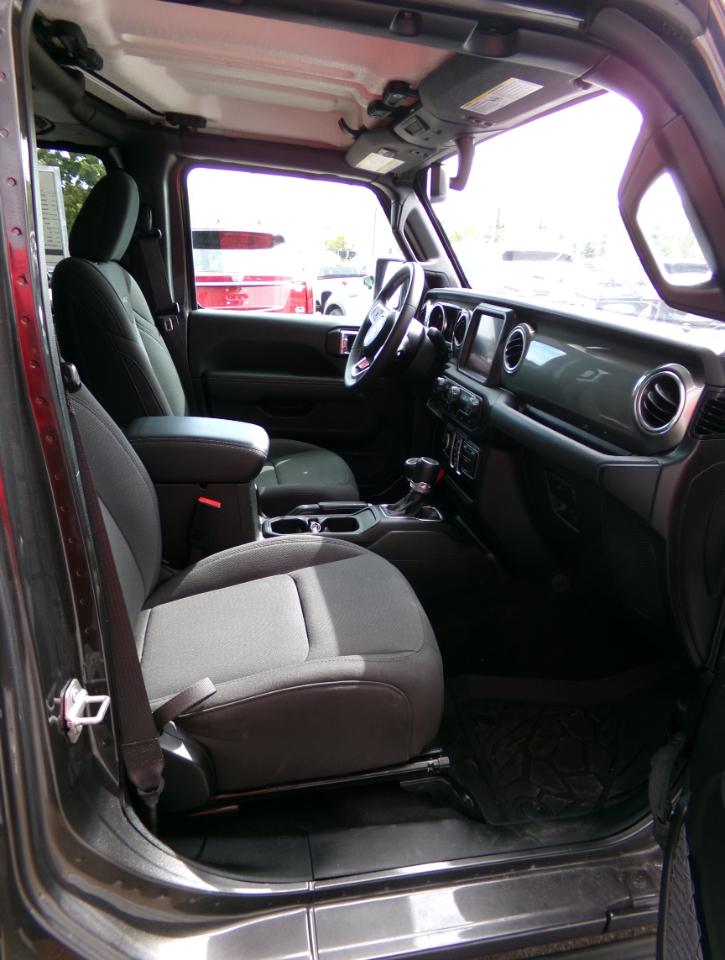 Jeep Gladiator Overland 4x4 *Ltd Avail* 2023