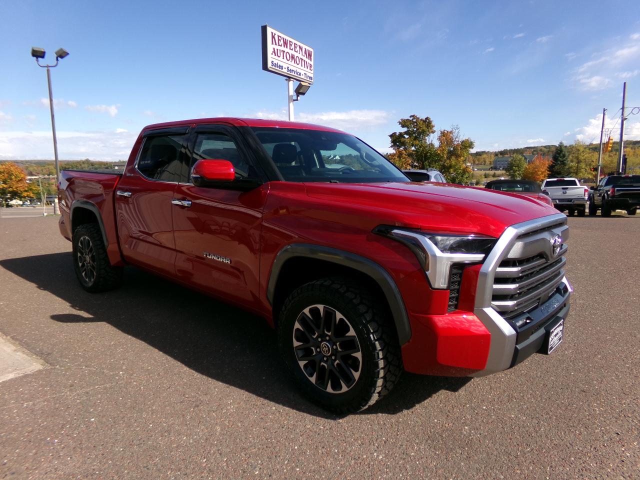 Toyota Tundra 4WD Limited CrewMax 5.5' Bed (Natl) 2022