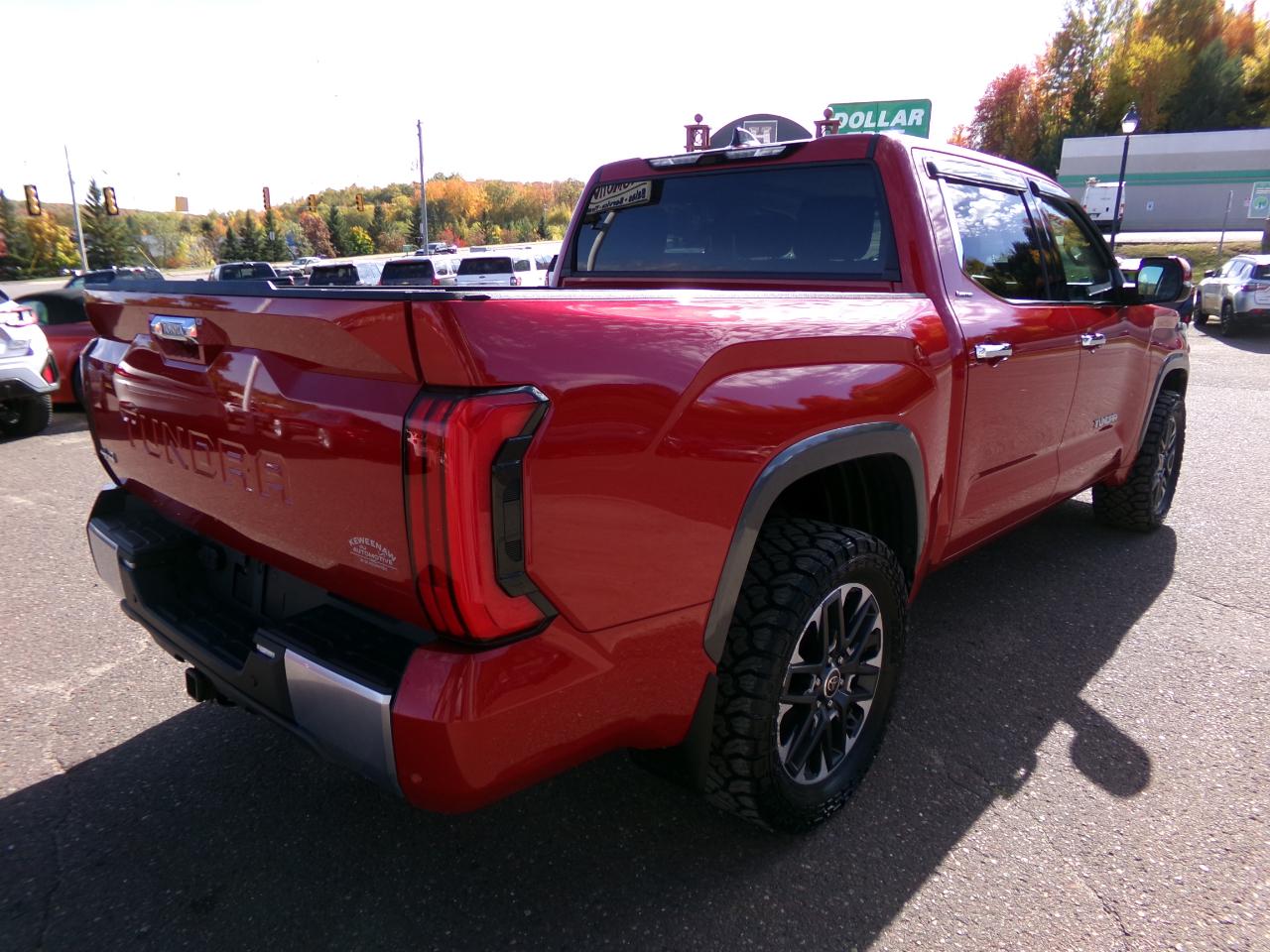 Toyota Tundra 4WD Limited CrewMax 5.5' Bed (Natl) 2022