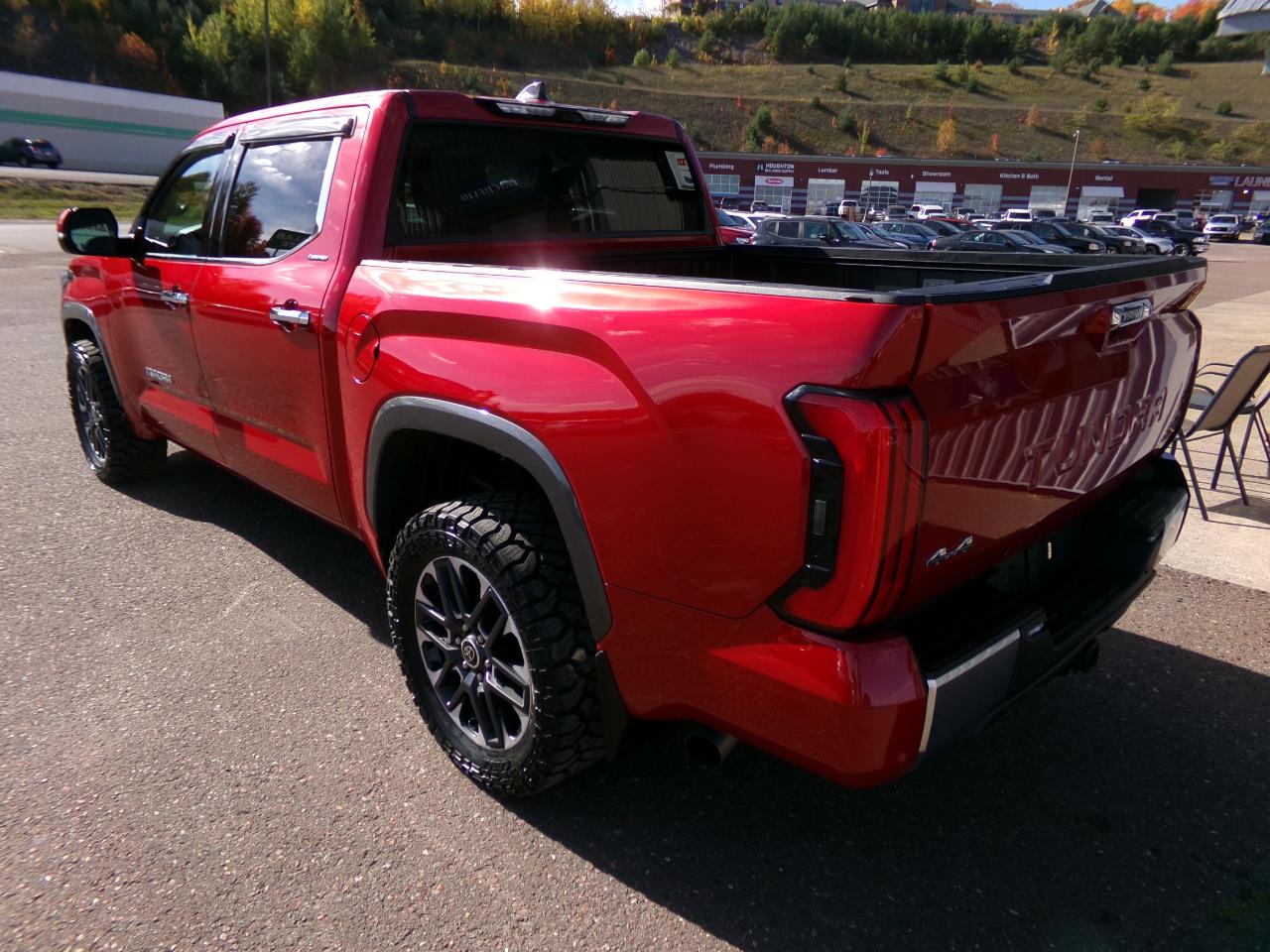 Toyota Tundra 4WD Limited CrewMax 5.5' Bed (Natl) 2022