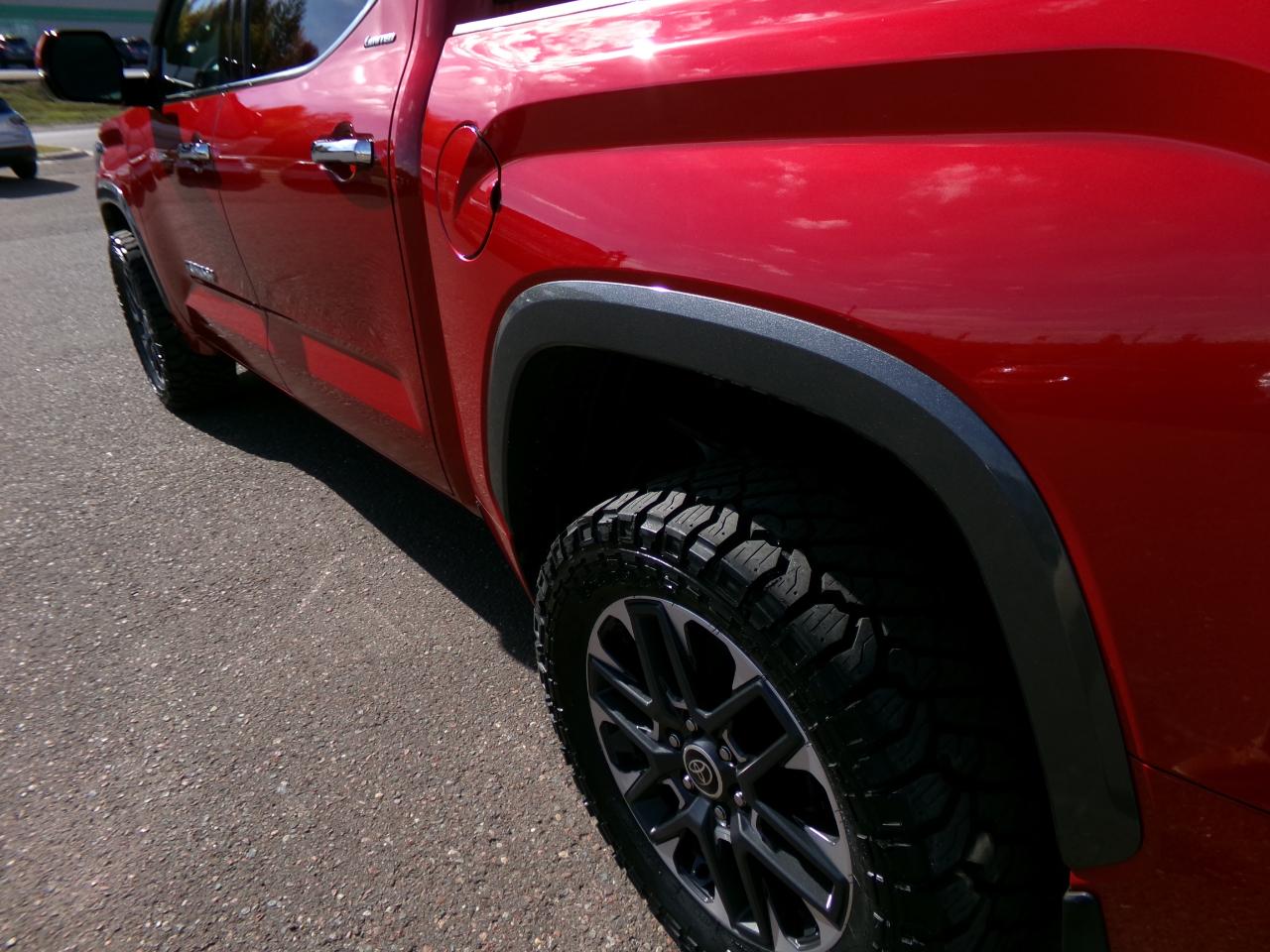 Toyota Tundra 4WD Limited CrewMax 5.5' Bed (Natl) 2022