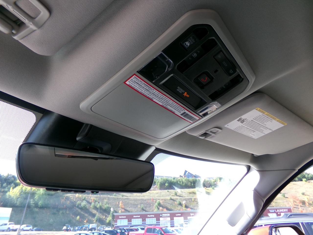 Toyota Tundra 4WD Limited CrewMax 5.5' Bed (Natl) 2022
