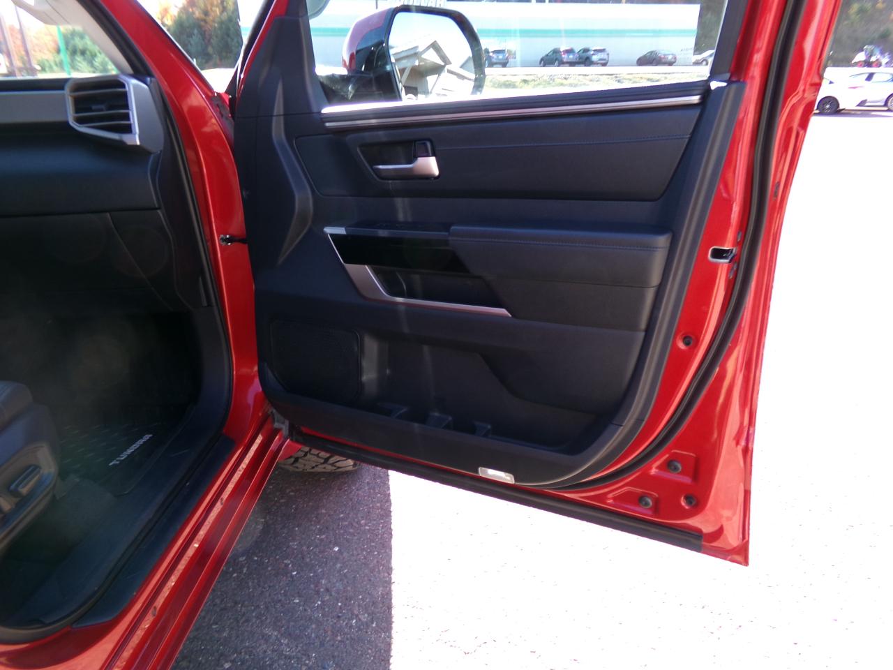 Toyota Tundra 4WD Limited CrewMax 5.5' Bed (Natl) 2022