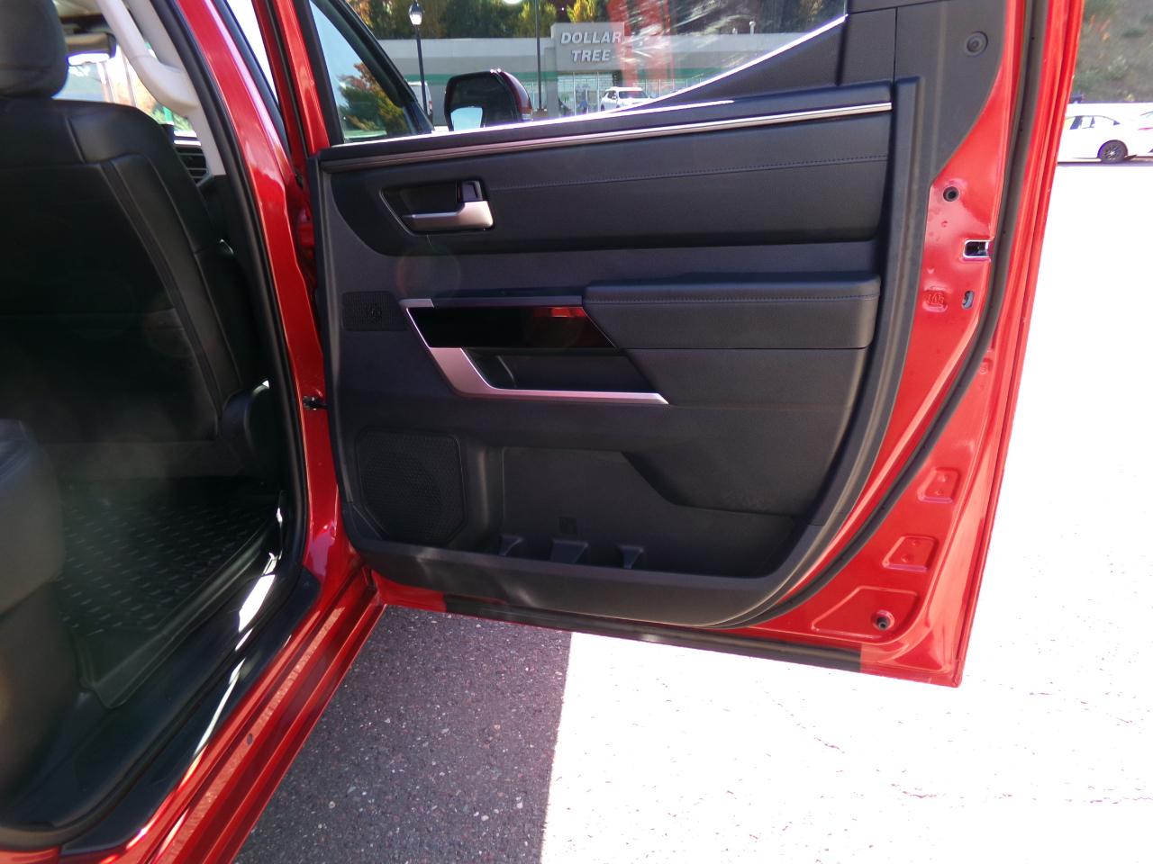 Toyota Tundra 4WD Limited CrewMax 5.5' Bed (Natl) 2022