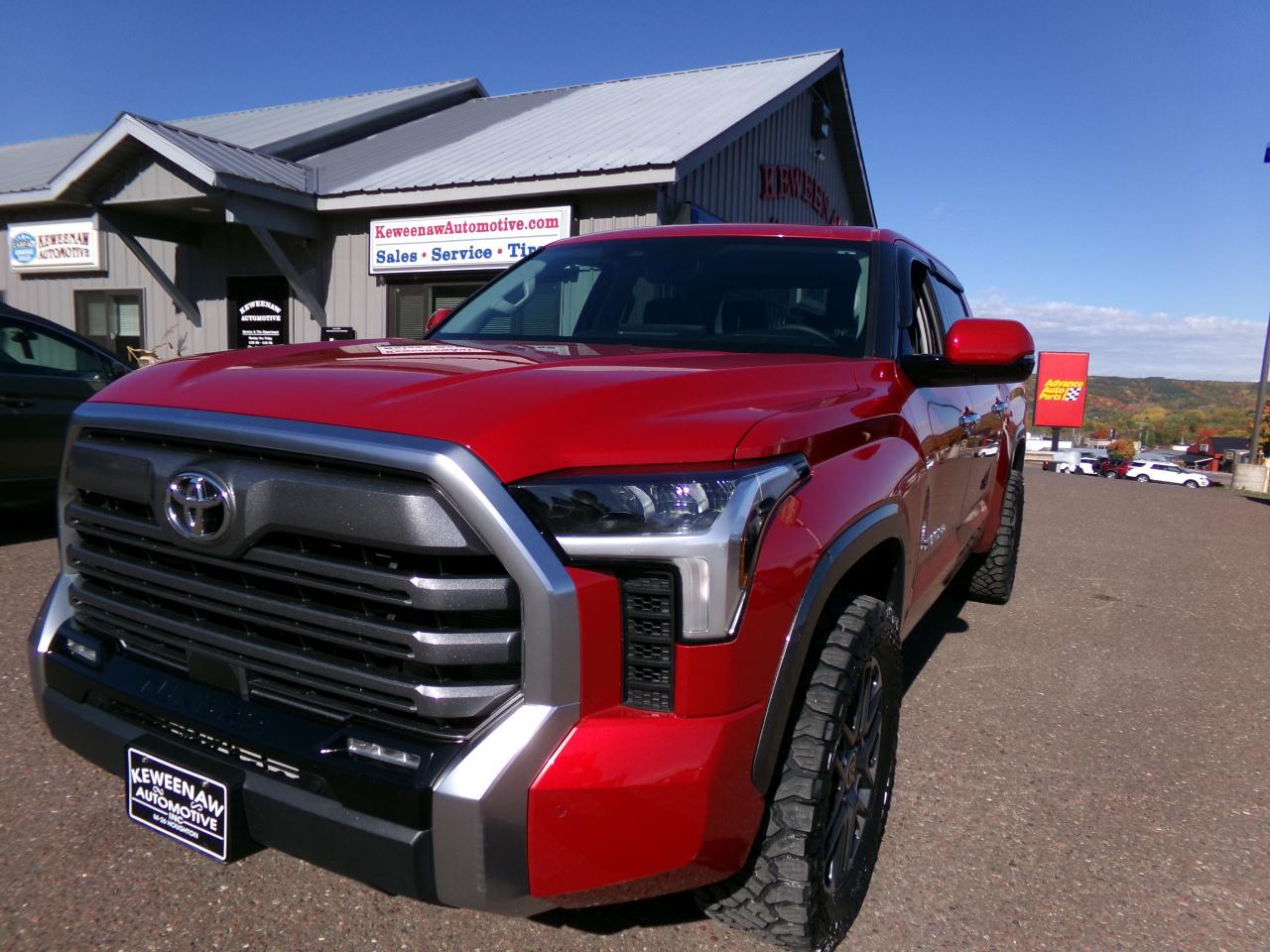 Toyota Tundra 4WD Limited CrewMax 5.5' Bed (Natl) 2022