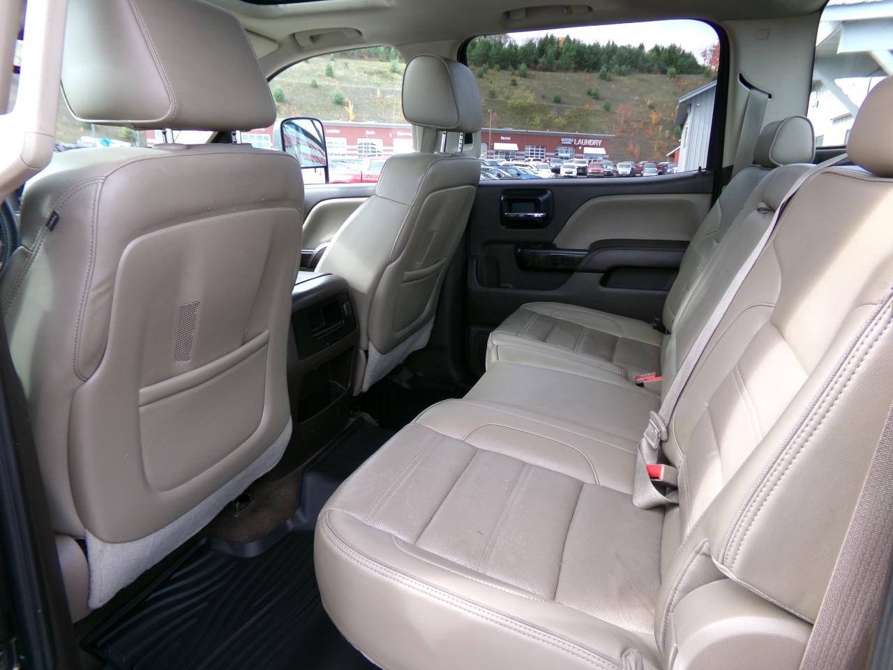 GMC Sierra 2500HD 4WD Crew Cab 153.7" Denali 2015