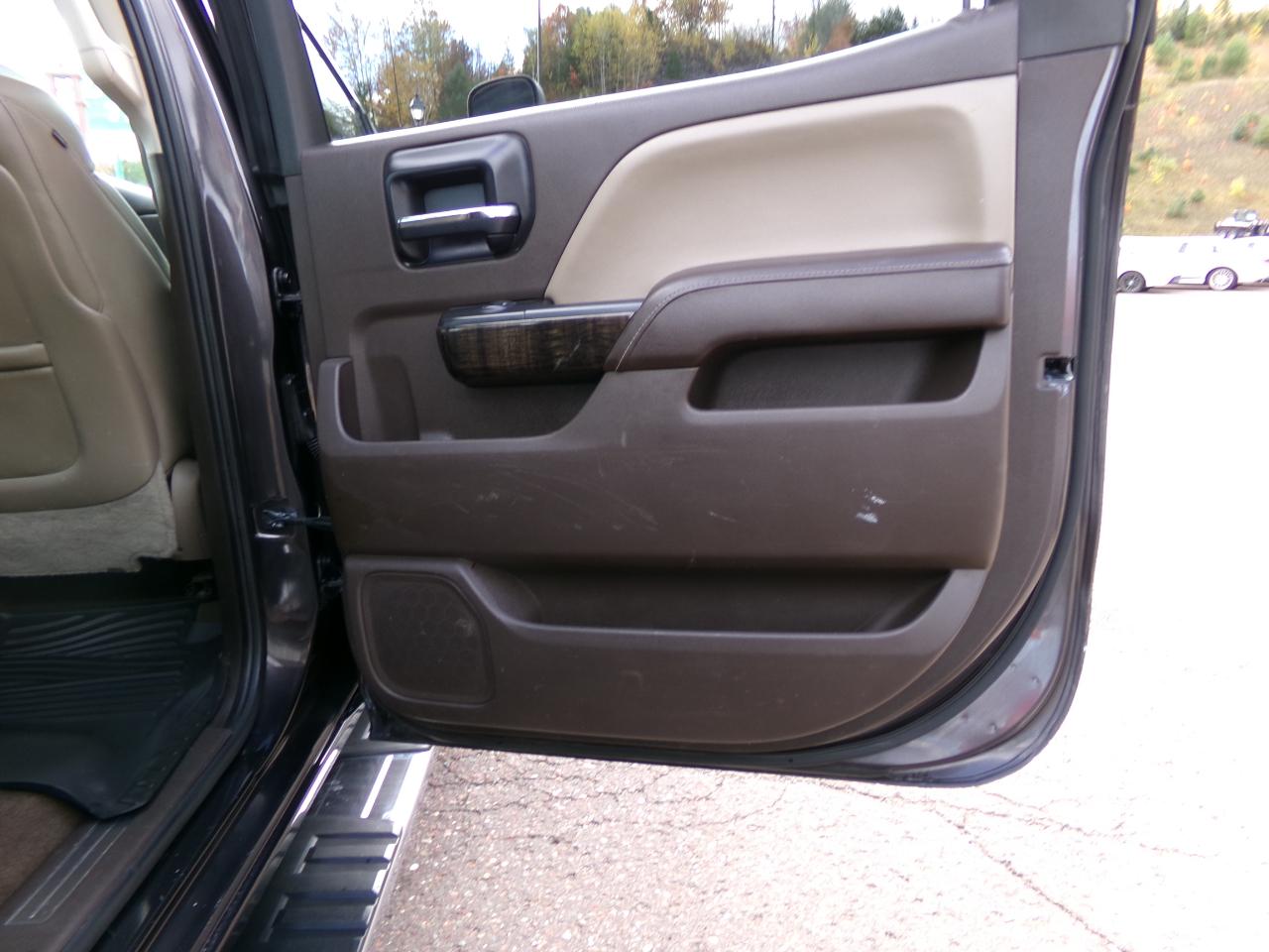 GMC Sierra 2500HD 4WD Crew Cab 153.7" Denali 2015