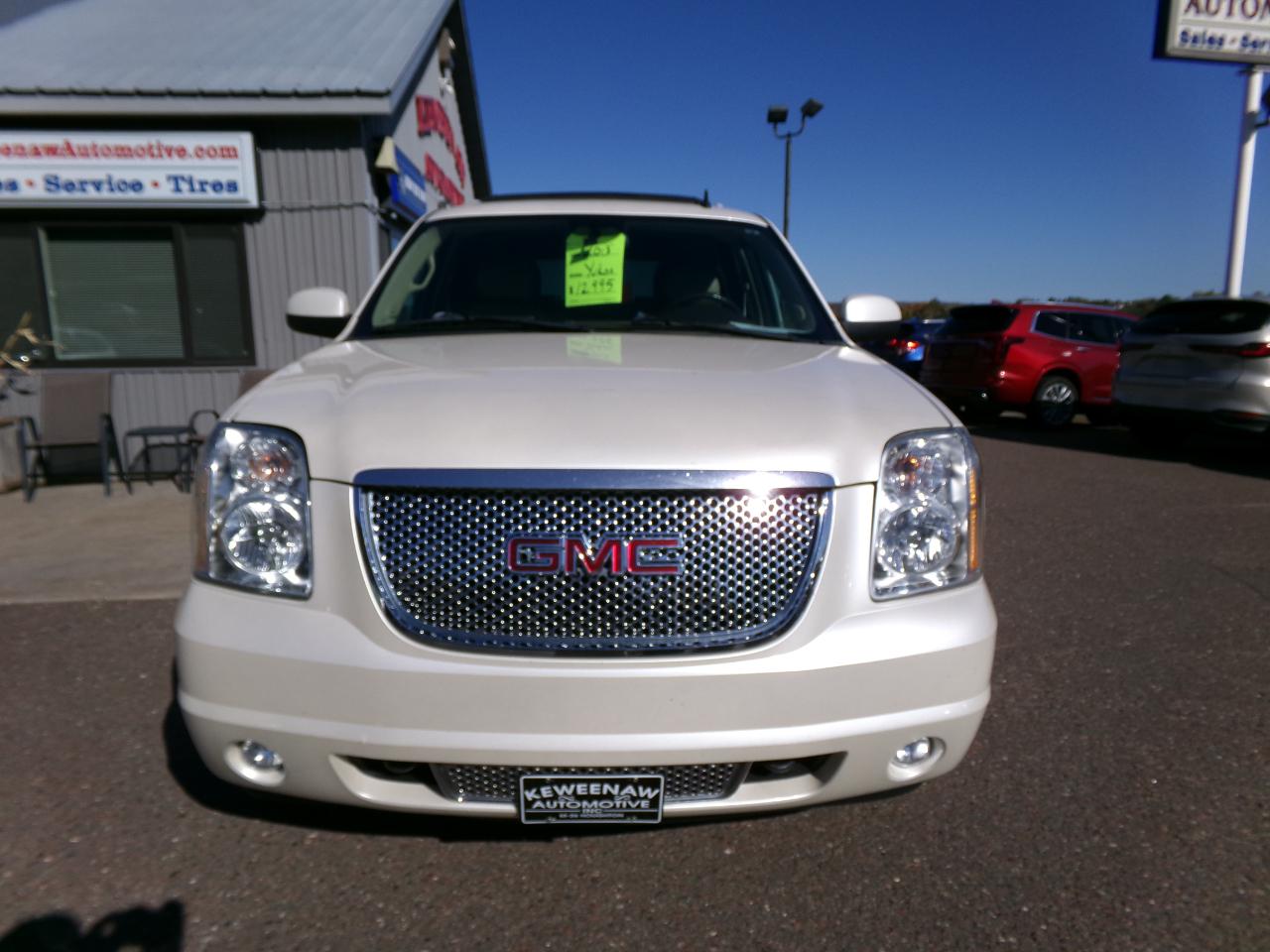 GMC Yukon AWD 4dr 1500 Denali 2013
