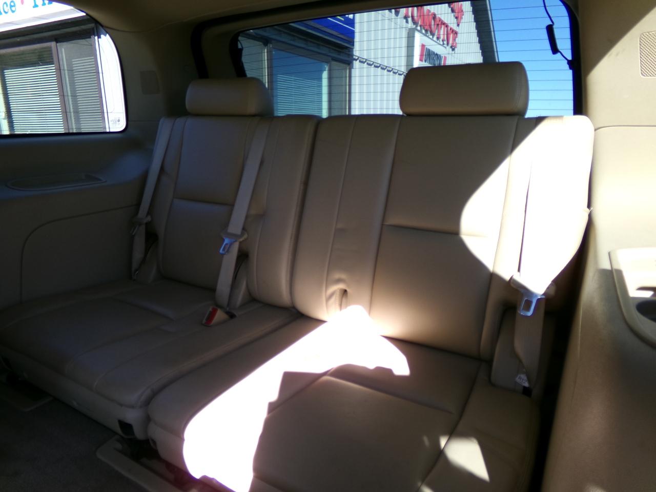 GMC Yukon AWD 4dr 1500 Denali 2013