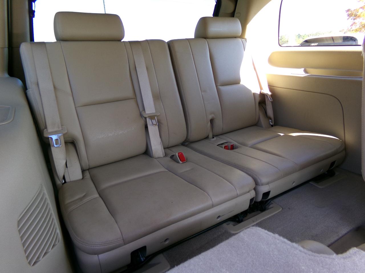 GMC Yukon AWD 4dr 1500 Denali 2013