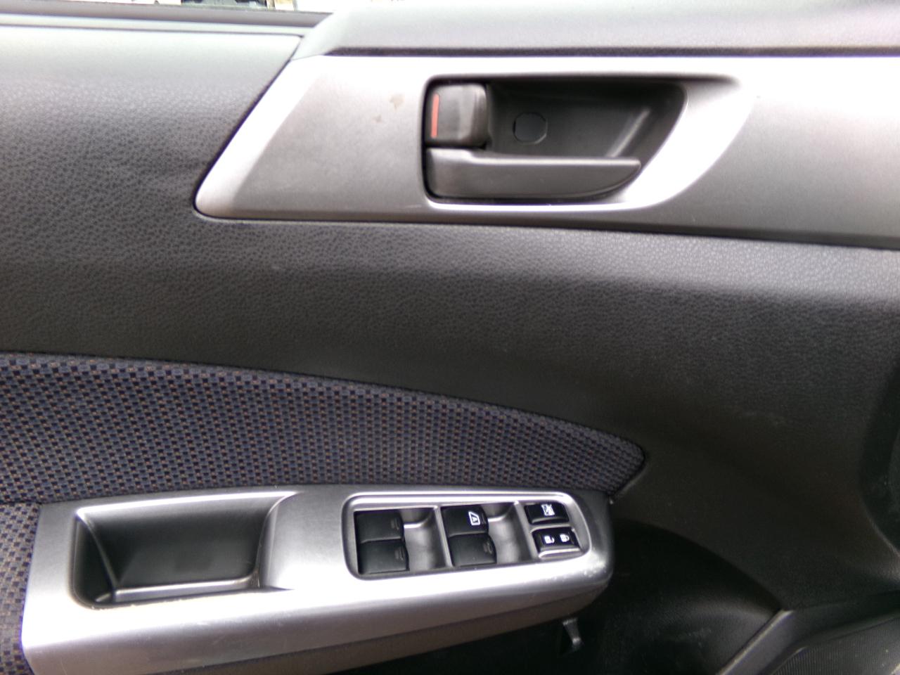 Subaru Forester 4dr Auto 2.5X 2012