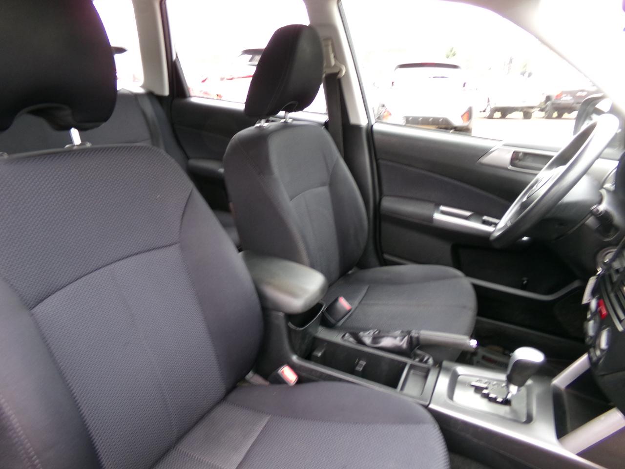 Subaru Forester 4dr Auto 2.5X 2012