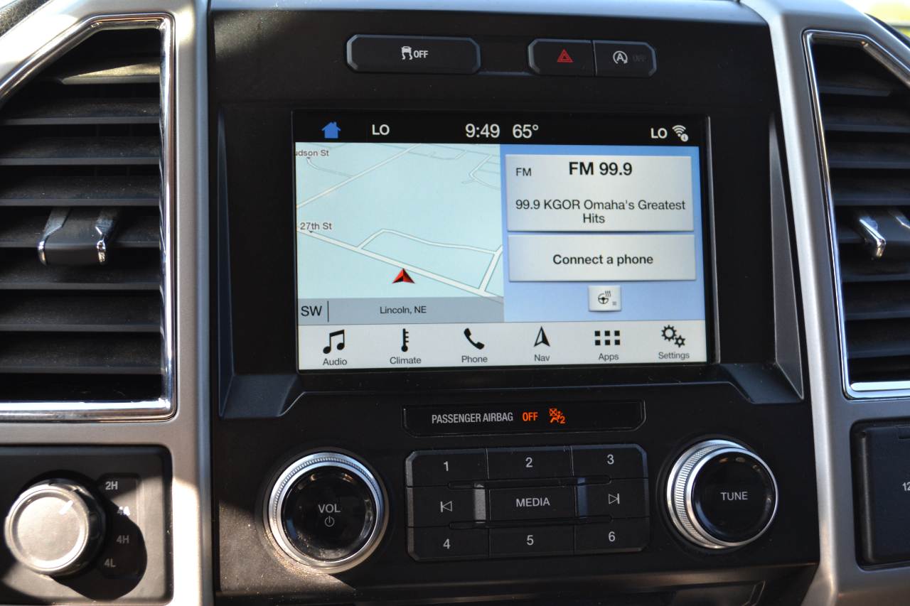 2017 Ford F-150 Lariat photo 13