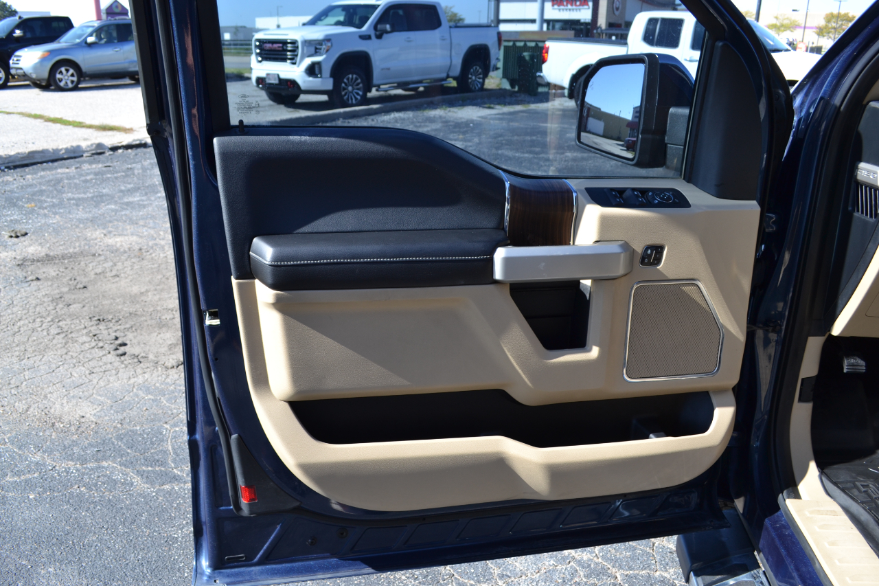 2017 Ford F-150 Lariat photo 23