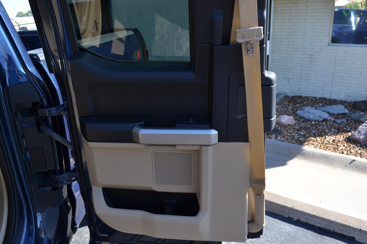 2017 Ford F-150 Lariat photo 29