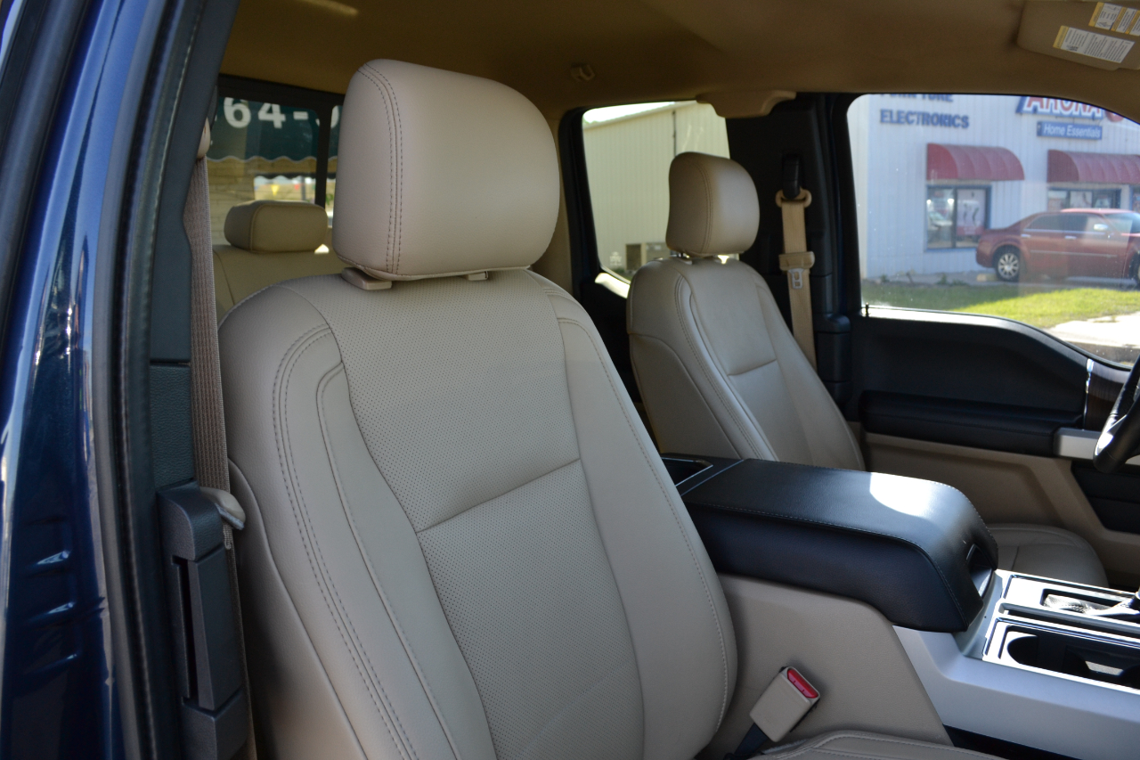 2017 Ford F-150 Lariat photo 32