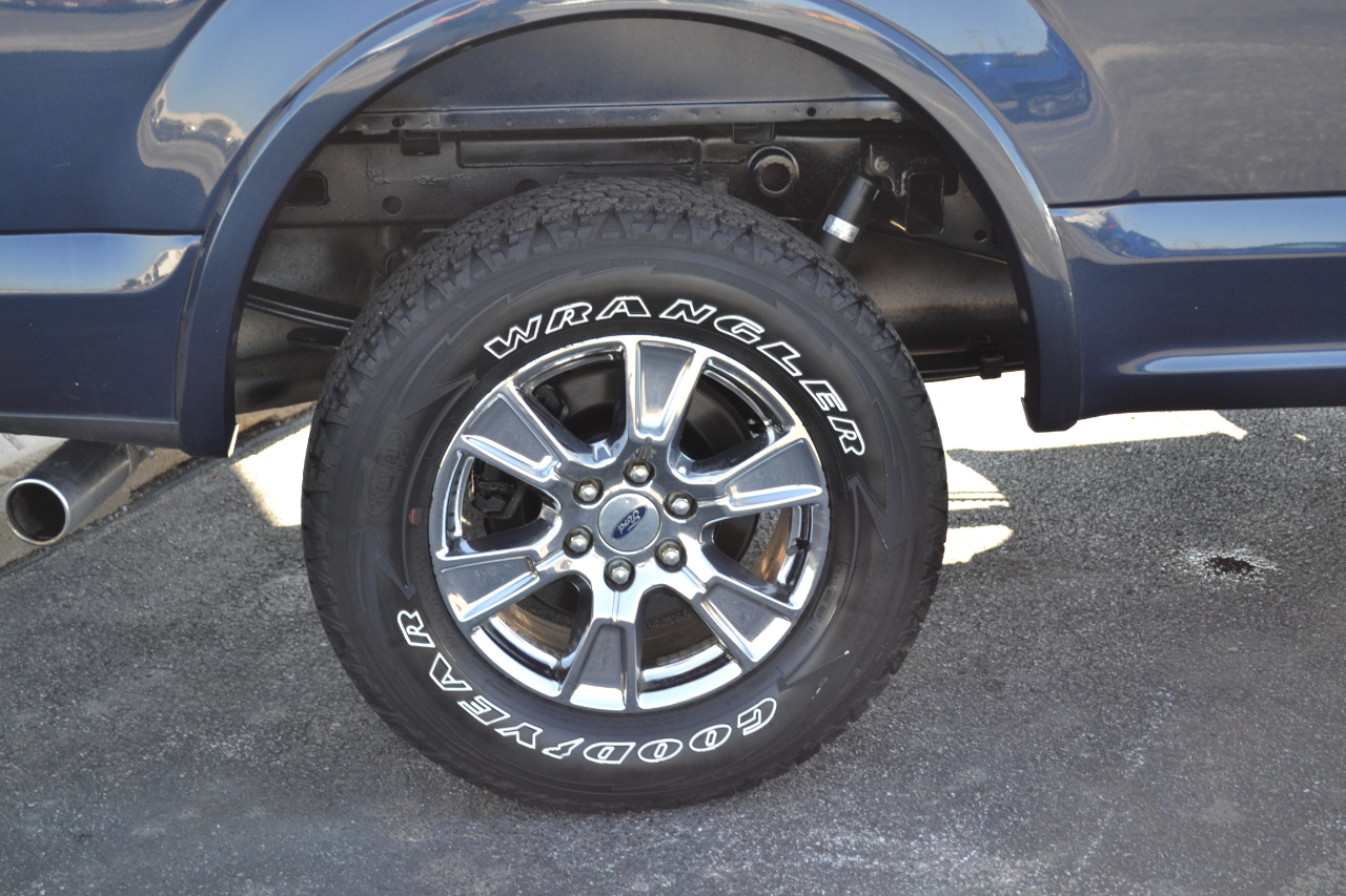 2017 Ford F-150 Lariat photo 49