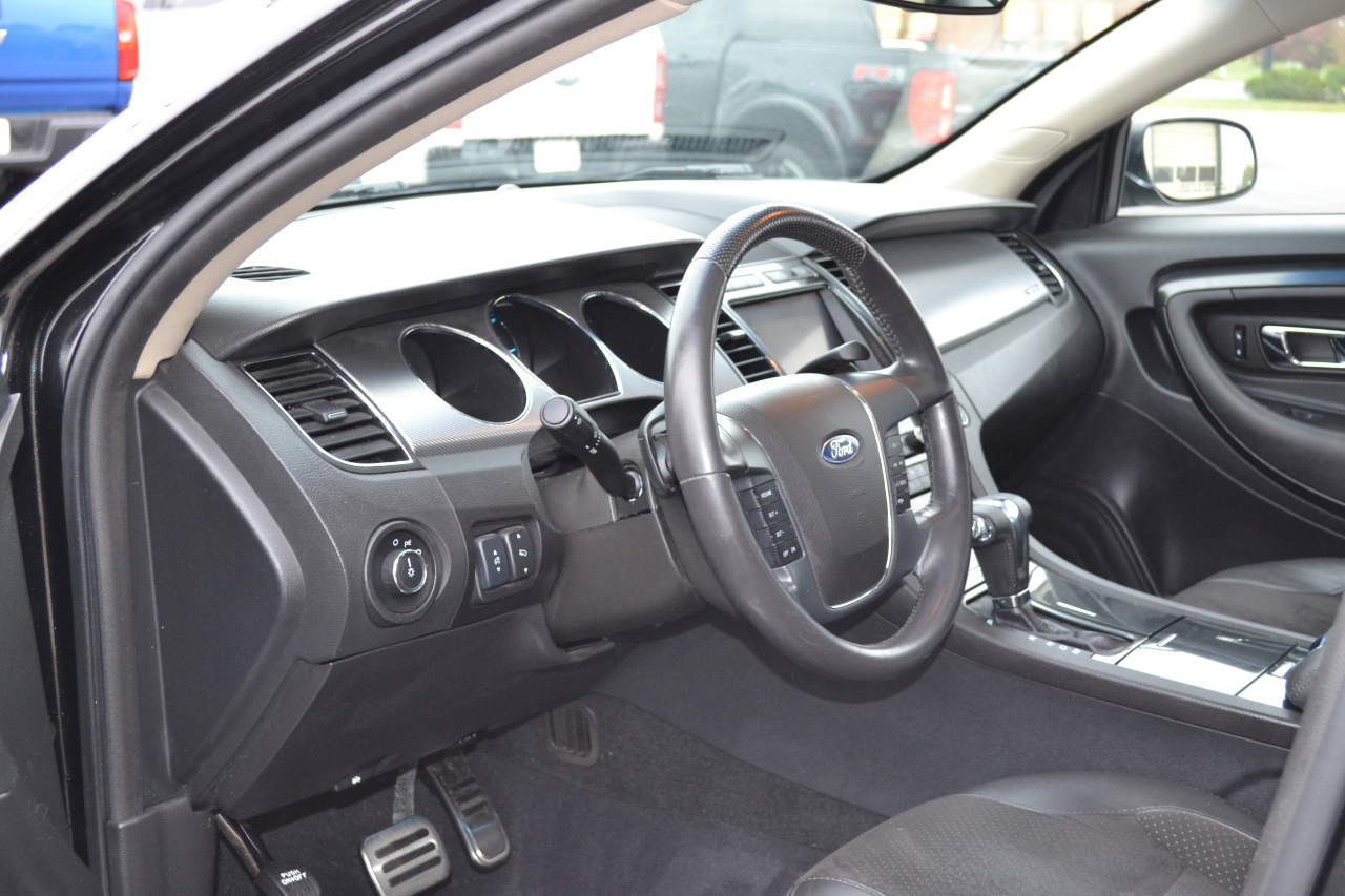Ford Taurus SHO AWD 2011 Ford Taurus SHO AWD 2011